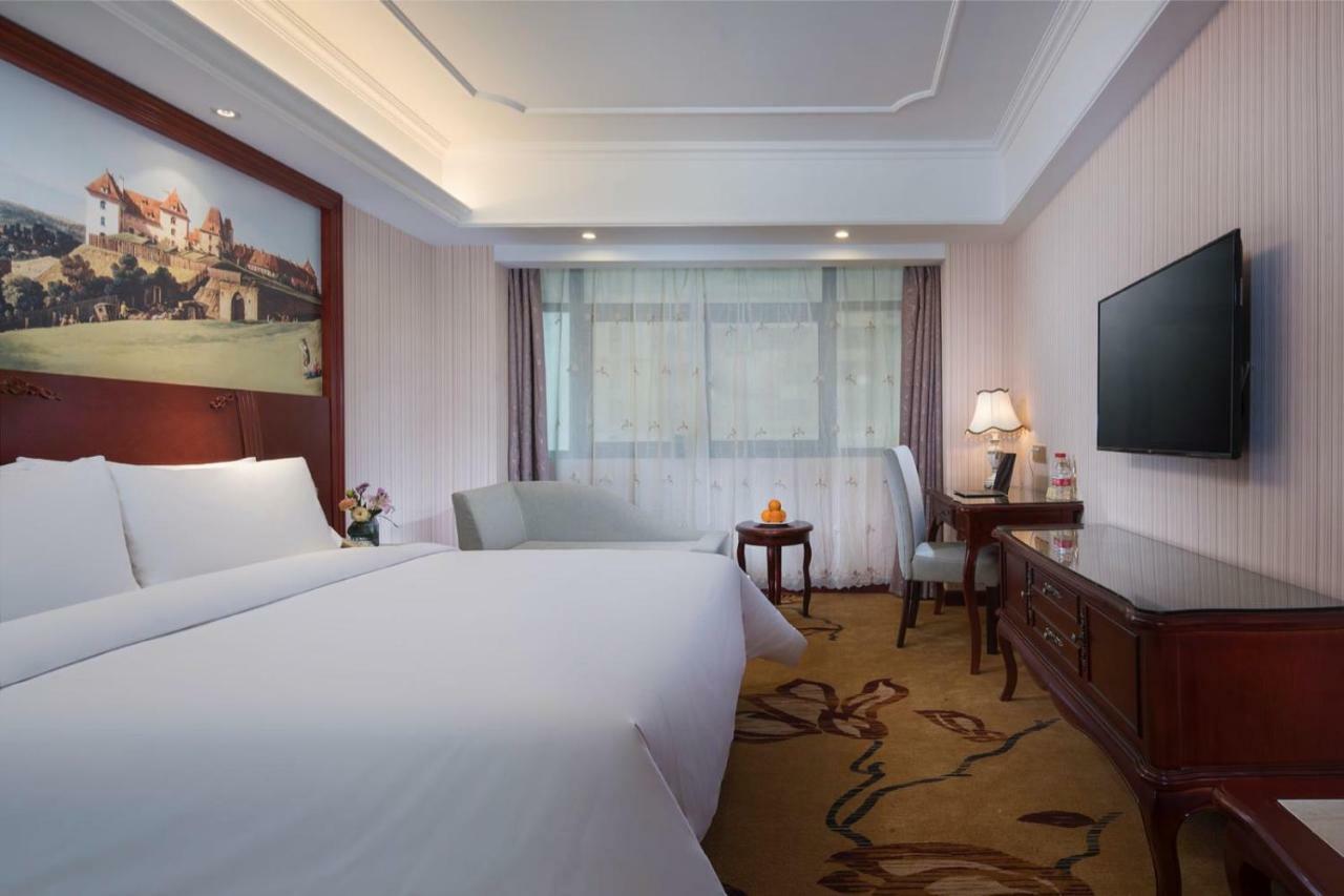 Vienna International Hotel Fenghua Zhongshan Road Exterior foto